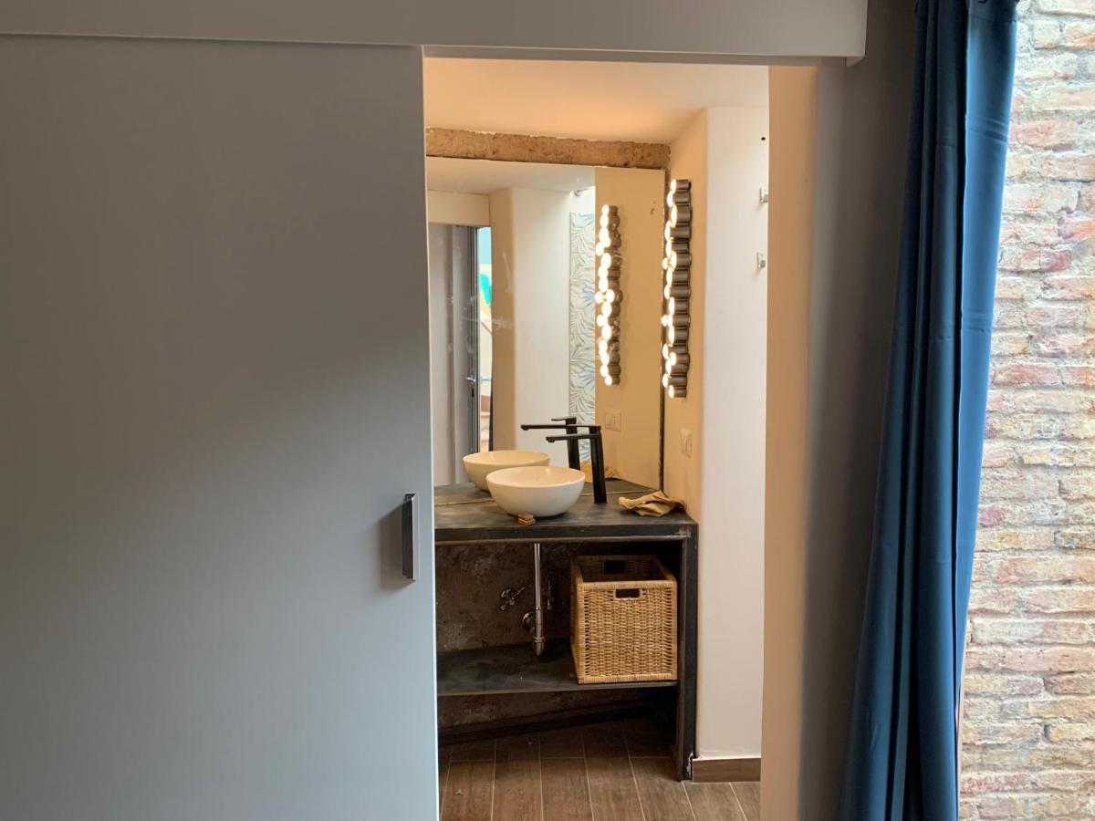 Home Rising Sun - Rooms With Private Bathrooms CTA Exterior photo
